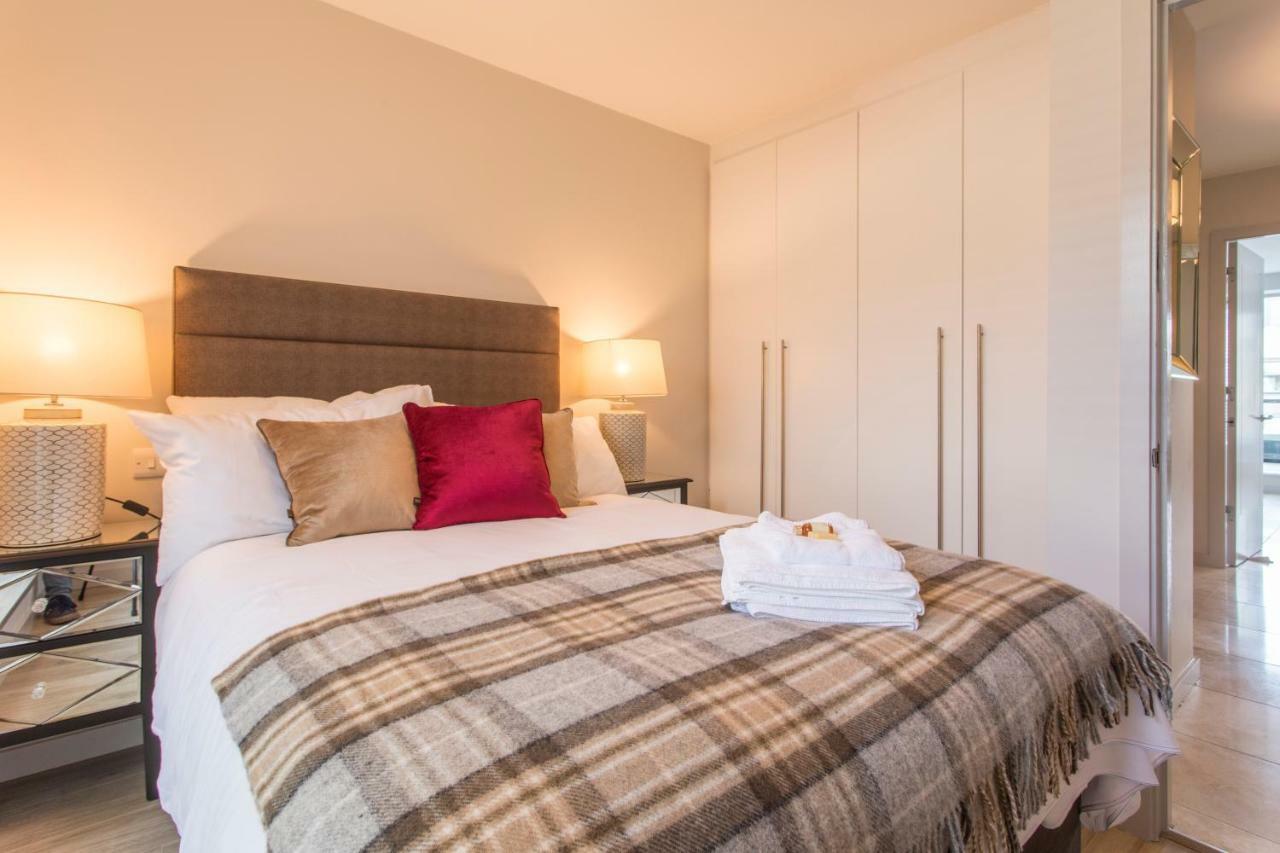 The Smithfield Penthouse Suite Dublin Exterior photo