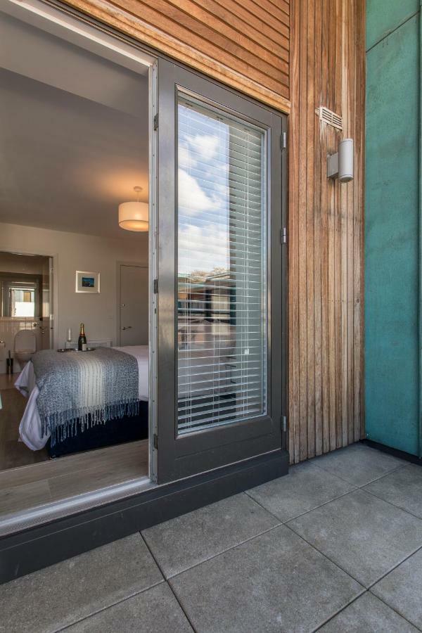 The Smithfield Penthouse Suite Dublin Exterior photo